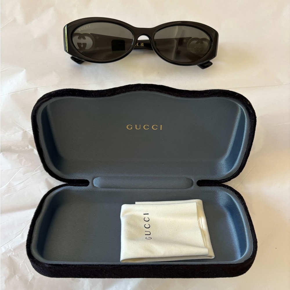 Black Gucci Sunglasses